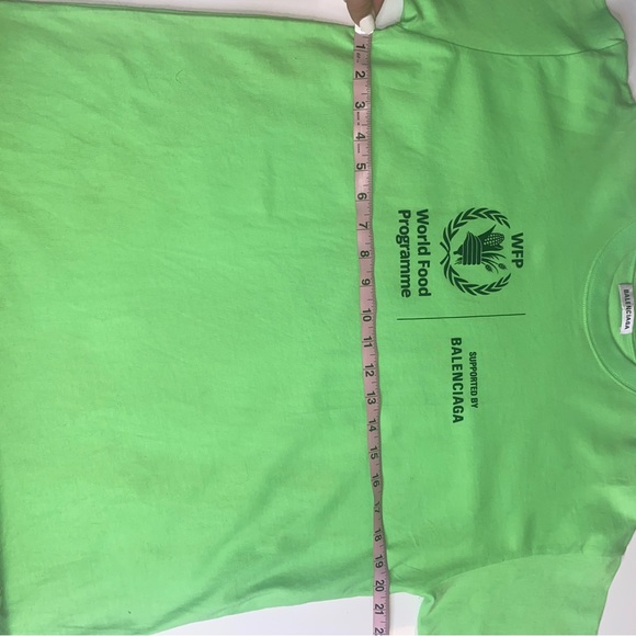 Balenciaga
World Food Programme print T-shirt - Picture 9 of 9